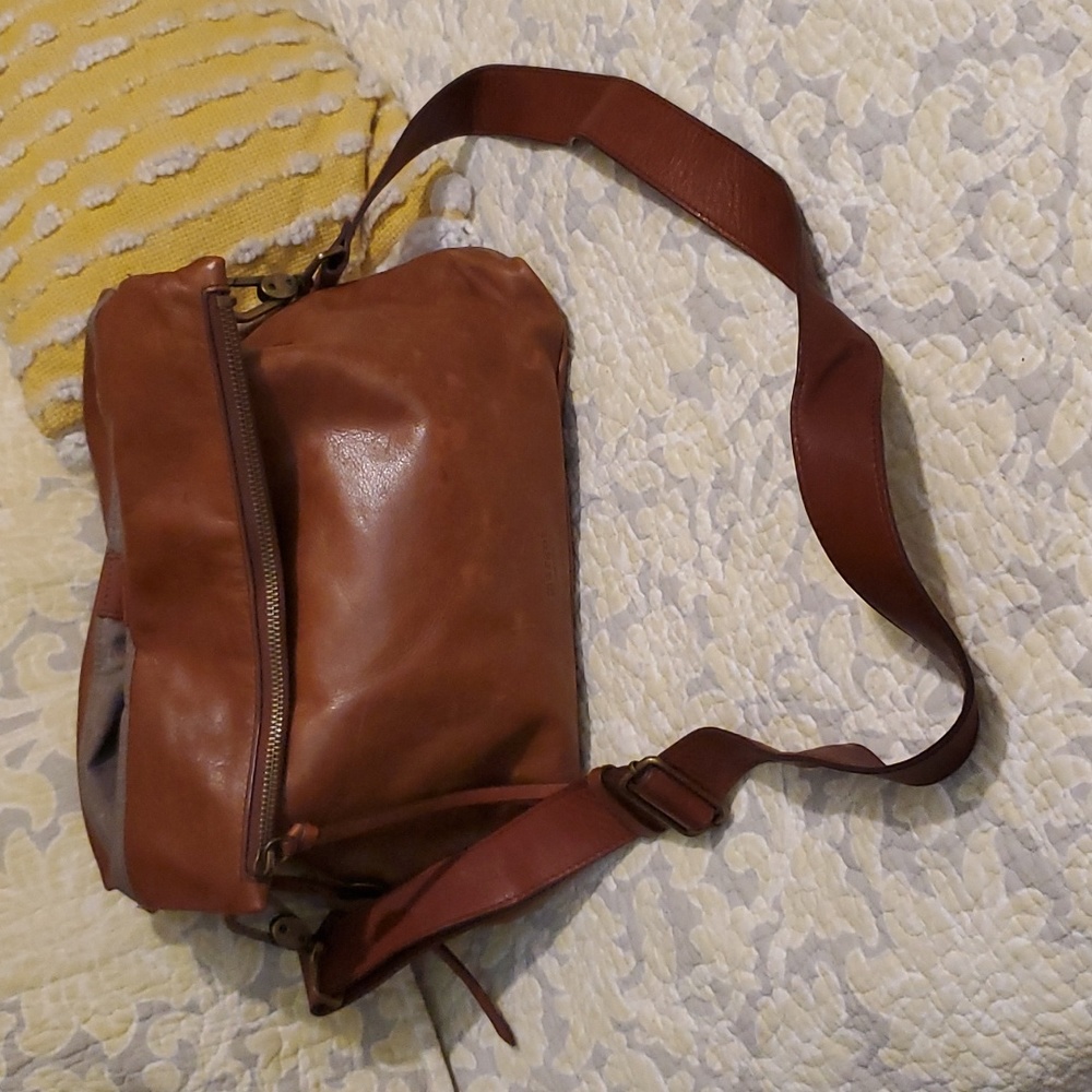 Margot Leather 👛